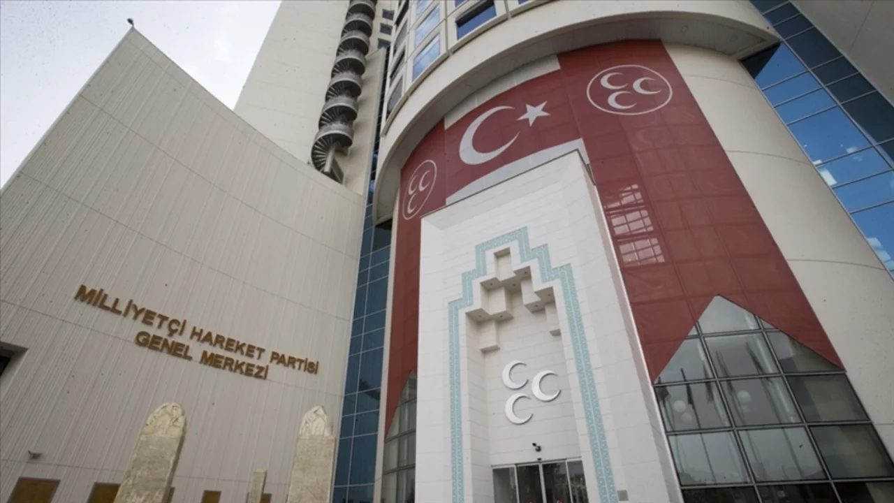 MHP'de bir il teşkilatı daha feshedildi! Yeni başkan belli oldu...
