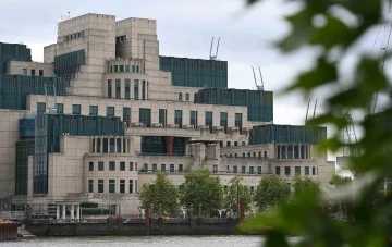 MI5, 2017&rsquo;deki Ariana Grande konserine y&ouml;nelik bombalı saldırıyı engelleyebilirmiş