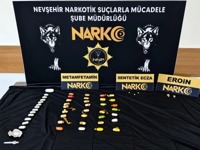 Midesinde uyuşturucu taşıyan şahıs &ouml;ld&uuml;