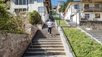 Milli atlet &ccedil;ocukluk hayali Survivor i&ccedil;in &uuml;lkenin en ilgin&ccedil; merdivenlerinden birinde antrenman yapıyor
