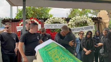 Milli basketbolcu İlkan Karaman g&ouml;zyaşlarıyla son yolculuğuna uğurlandı