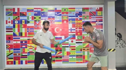 Milli boks&ouml;r Emrah Yaşar&rsquo;ın hedefi olimpiyat şampiyonluğu