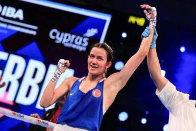 Milli boks&ouml;r Hatice Akbaş, Avrupa Şampiyonu oldu
