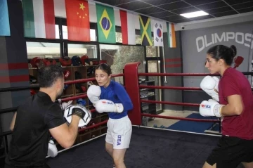 Milli boks&ouml;rlerin hedefi d&uuml;nya şampiyonluğu
