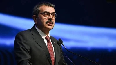 Milli Eğitim Bakanı Yusuf Tekin'den ara tatil a&ccedil;ıklaması 
