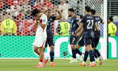 Milli futbolcular g&ouml;zyaşlarını tutamadı