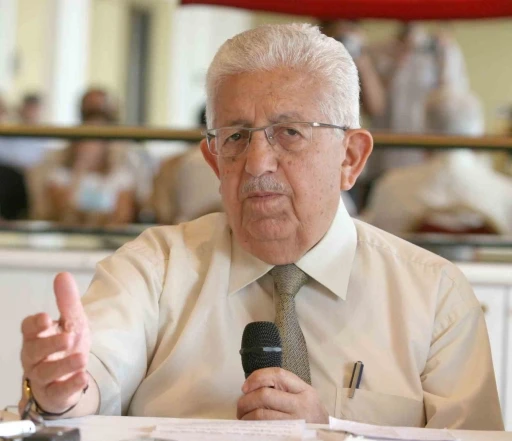 Milli G&ouml;r&uuml;ş Hareketi&rsquo;nin liderlerinden Recai Kutan hayatını kaybetti
