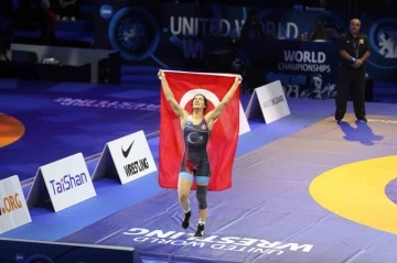 Milli g&uuml;reş&ccedil;ilerden D&uuml;nya Şampiyonası&rsquo;nda 2&rsquo;si altın 7 madalya
