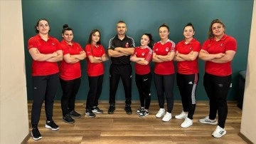 Milli halterciler Suudi Arabistan'daki D&uuml;nya Şampiyonası'nda sahneye &ccedil;ıkacak