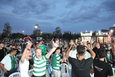  Milli heyecan ve Bursaspor ma&ccedil;ı dev ekrana yansıdı