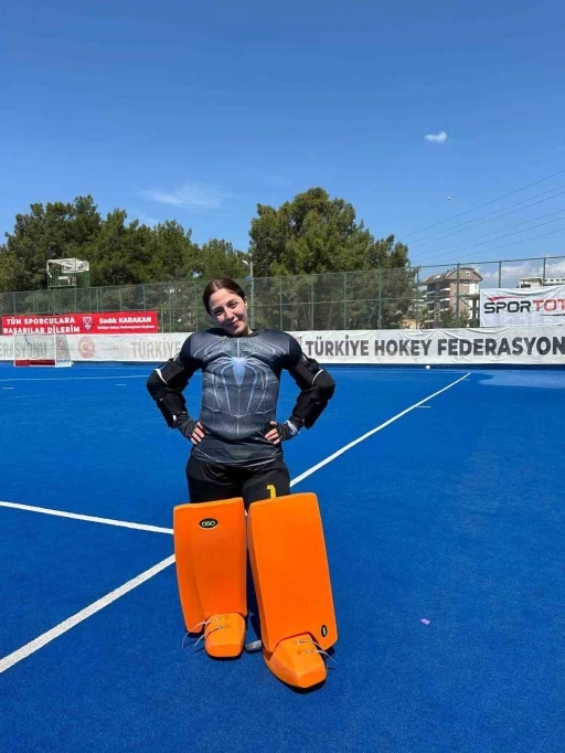 Milli kaleci, Ege Yıldızları&rsquo;na transfer oldu
