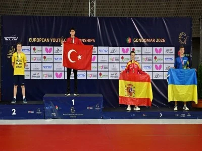 Milli masa tenis&ccedil;isi G&ouml;rkem &Ouml;&ccedil;al, Avrupa şampiyonu oldu