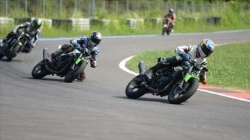 Milli motosiklet&ccedil;iler Avustralya, Hırvatistan ve Bulgaristan'da piste &ccedil;ıkacak