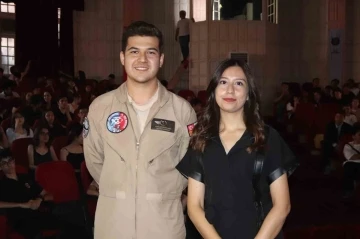 Milli muharip u&ccedil;ağı KAAN&rsquo;ın m&uuml;hendisleri gen&ccedil;lerle buluştu
