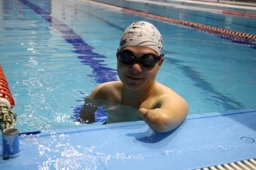 Milli takım kampına davet edilen paralimpik sporcular, şampiyonluk i&ccedil;in kula&ccedil; atıyor
