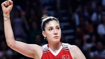 Milli voleybolcu İlkin Aydın'ın "Mustafa Kemal'in Askerleriyiz" paylaşımı b&uuml;y&uuml;k beğeni topladı