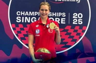 Milli Y&uuml;z&uuml;c&uuml; Defne Kurt İ&ccedil;in Tebrik Mesajı