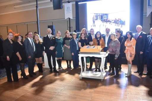 Mimarlar Odası Bursa Şubesi'nin d&uuml;zenlediği geleneksel baloya b&uuml;y&uuml;k ilgi