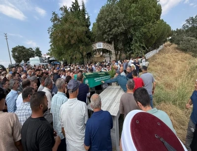 Minik Fikri g&ouml;zyaşları ve dualarla son yolculuğuna uğurlandı