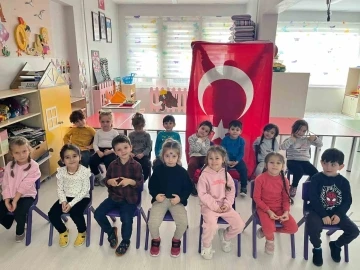 Minik &ouml;ğrenciler bu proje ile hem eğlendiler hem de &ouml;ğrendiler
