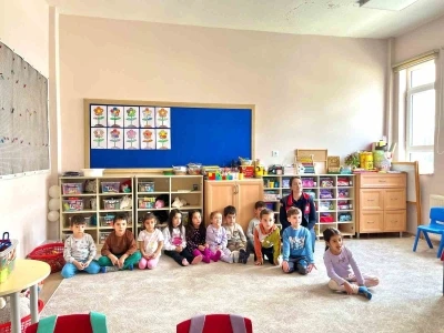 Minik &ouml;ğrencilere 112 Acil &Ccedil;ağrı Hattı anlatıldı
