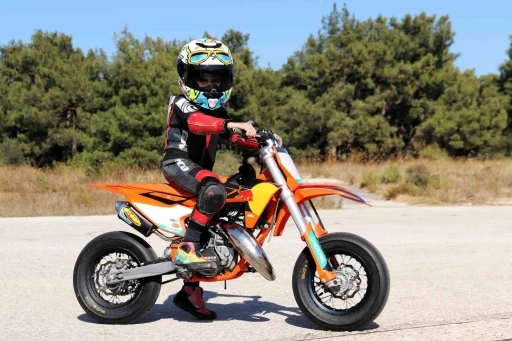 Minik şampiyon motosiklet&ccedil;i Ali&rsquo;nin hedefi d&uuml;nya şampiyonluğu
