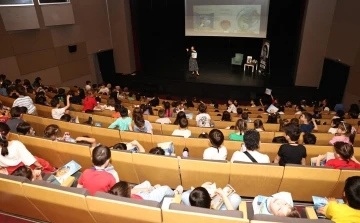 Minikler eleştirel bakış a&ccedil;ısı kazanıyor
