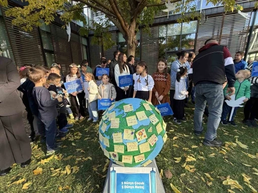 Minikler Sakarya&rsquo;dan d&uuml;nyaya seslendi
