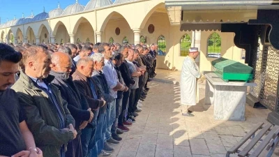 Miras meselesi y&uuml;z&uuml;nden amcası tarafından &ouml;ld&uuml;r&uuml;len gen&ccedil; toprağa verildi
