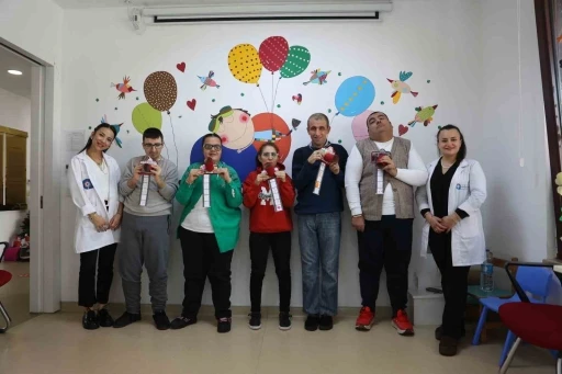 Mola Evleri &ouml;zel bireyler ve ailelerin yanında
