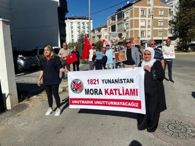 Mora T&uuml;rkleri'ne karşı uygulanan katliam Edirne'de protesto edildi