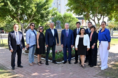 Moskova H&uuml;k&uuml;met Bakanı &Ccedil;eremin&rsquo;den Dostluk Parkı&rsquo;na ziyaret