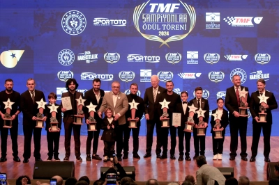 Motosiklet Sporunun Yıldızları &Ouml;d&uuml;llendirilecek