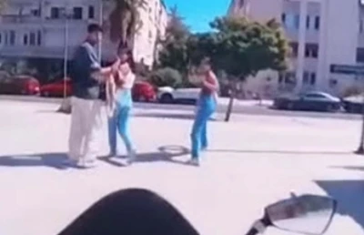 Motosikletiyle vatandaşları korkutarak kayda alan ş&uuml;pheliye g&ouml;zaltı