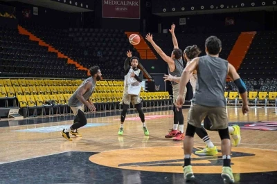 MSK, play-off inadını s&uuml;rd&uuml;r&uuml;yor
