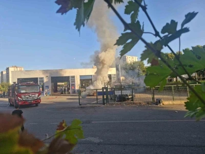 Muayeneden ge&ccedil;meyen otomobilini yaktı