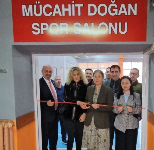 M&uuml;cahit &ouml;ğretmenin ismi g&ouml;rev yaptığı okulda yaşatılacak
