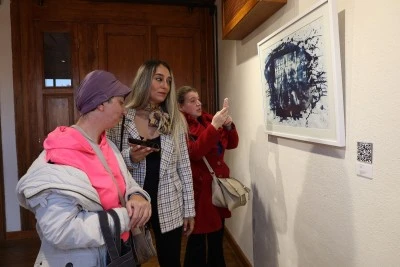 Mudanya Belediyesi Cumhuriyet Galerisi'nde engeller kaldırıldı