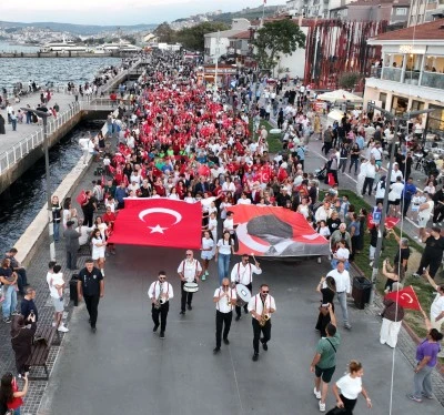 Mudanya, B&uuml;y&uuml;k Zafer i&ccedil;in tek y&uuml;rek oldu