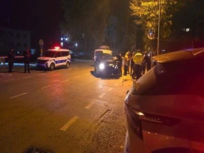 Mudanya'da trafik kazası: 2 yaralı! 