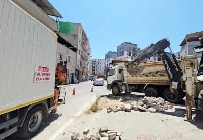 Mudanya'da yol genişletme &ccedil;alışmaları 