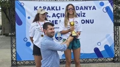 Mudanya K&ouml;rfezi A&ccedil;ık Deniz Y&uuml;zme Maratonu tamamlandı