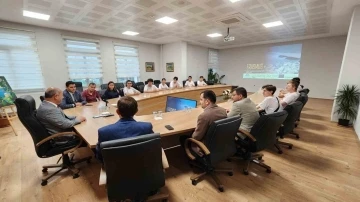 M&uuml;d&uuml;r Başyiğit, İspanya&rsquo;da staj eğitimi alan &ouml;ğrencileri kabul etti
