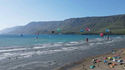 Muğla Akyaka&rsquo;da 19 Mayıs coşkusu kite s&ouml;rf şenliği ile kutlanacak
