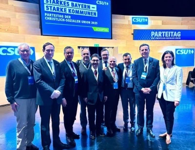 M&uuml;nih Başkonsolosu S&uuml;alp Erdoğan ve CSU&rsquo;lu Gen&ccedil; Siyaset&ccedil;i Serdar Duran, CSU Parti Kongresi&rsquo;nde