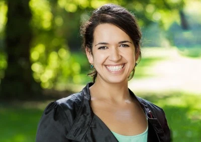 M&uuml;nih Belediye Meclisi Adayı G&uuml;neş Seyfarth: &ldquo;Eksik Olan G&ouml;r&uuml;n&uuml;rl&uuml;k ve Siyasi Plan&rdquo;