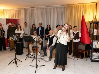 M&uuml;nih&rsquo;te D&uuml;nya Tiyatrolar G&uuml;n&uuml; coşkusu