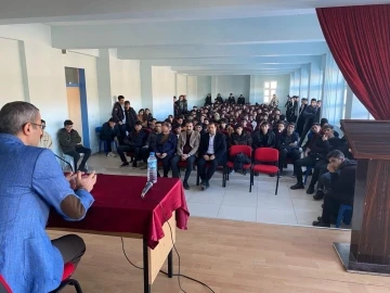 Muradiye&rsquo;de &lsquo;Kariyer G&uuml;nleri&rsquo; etkinliği devam ediyor
