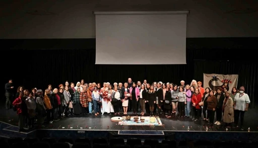 Muratpaşa Belediye Başkanı &Uuml;mit Uysal&rsquo;dan şiddete karşı &ccedil;&ouml;z&uuml;m &ccedil;ağrısı
