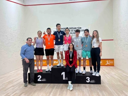 Muratpaşa Belediyesi squash takımı g&ouml;z&uuml;n&uuml; olimpiyatlara dikti

